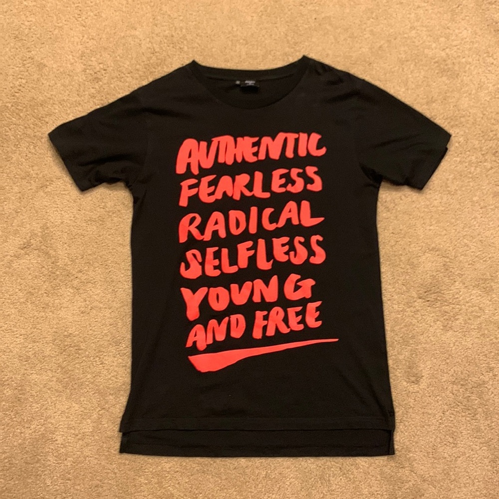 Young & Free T-shirt